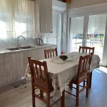 Evia Riviera 펜션