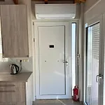 Evia Riviera 펜션 *