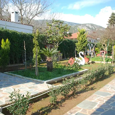 Evia Riviera 펜션